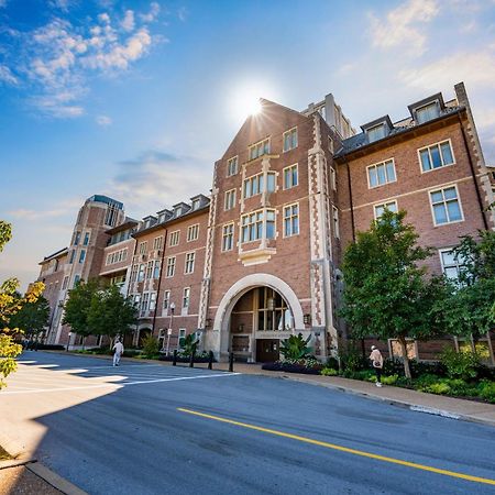 The Knight Center At Washington University University City Extérieur photo